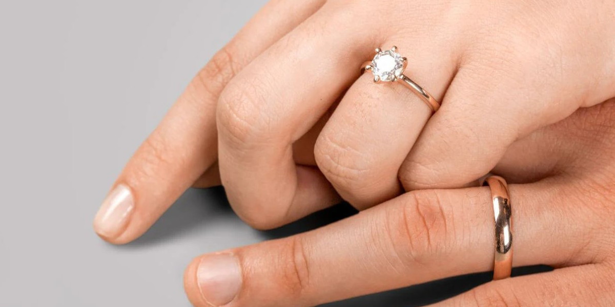 How can I choose the right Moissanite promise ring?